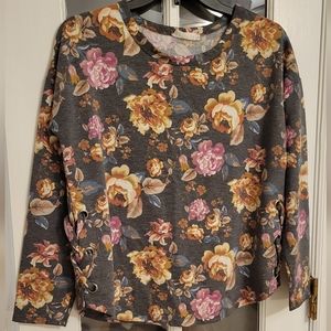 Floral gray sweater, size medium